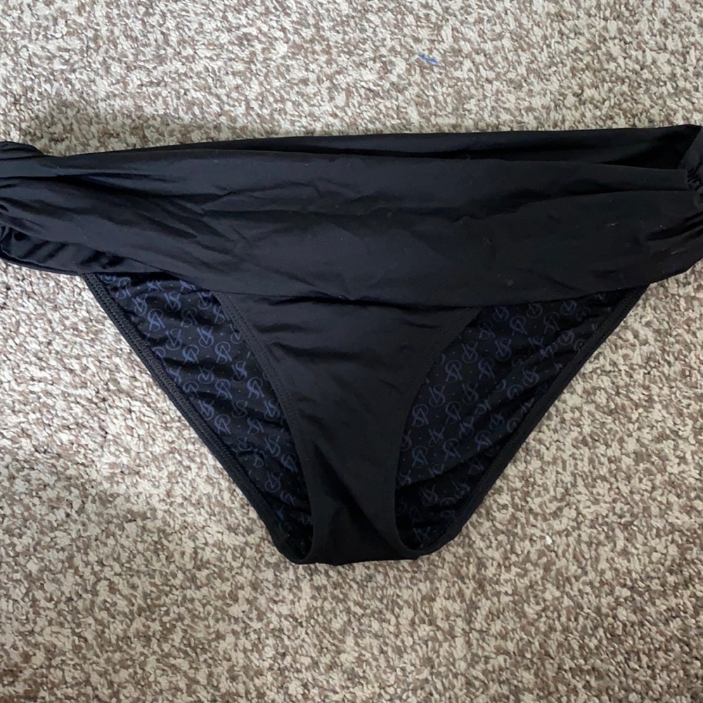 Black bikin bottom